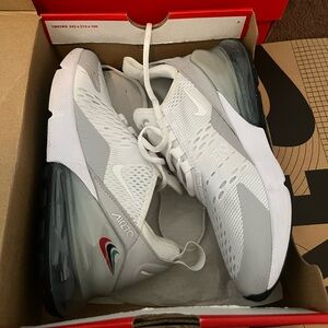 Nike Air Max 270
